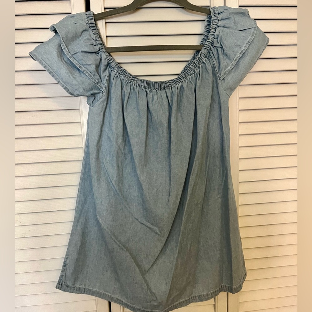 Chambray shirt!